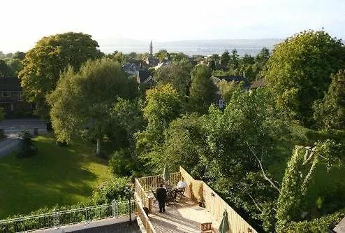 Hotel Oyo Rayanne House Guest Accommodation Holywood